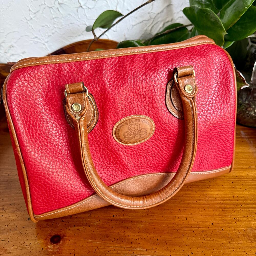 Vintage Sassy Classics Red & Tan Pebbled Faux Leather Satchel Retro 80/90s Purse